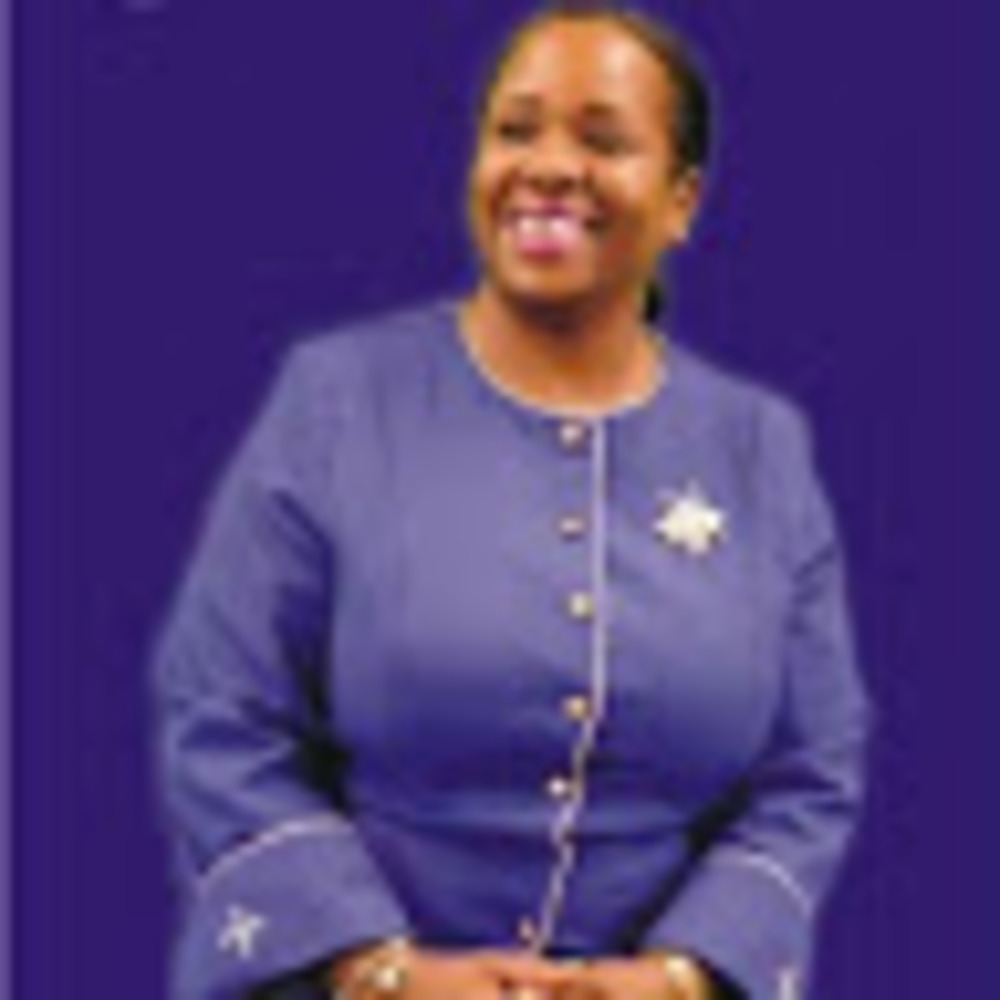 Meet your Posher, Apostle julia